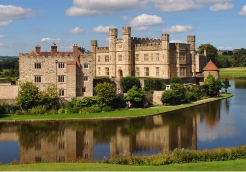 Leeds Castle or Dover Castle, Canterbury and White Cliffs of Dover Private Car Tour