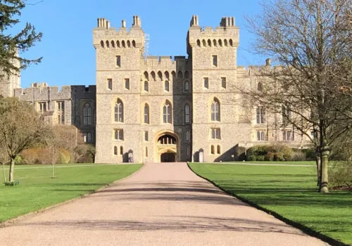 Stonehenge and Windsor Castle Private Car Tour